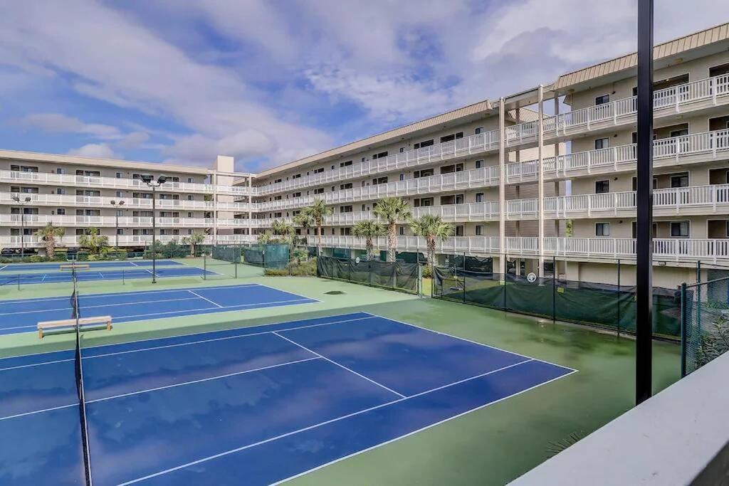 Resort Breeze- 2 Bedroom Pools, Hot Tub, Tennis, Beach 希爾頓黑德島 外观 照片